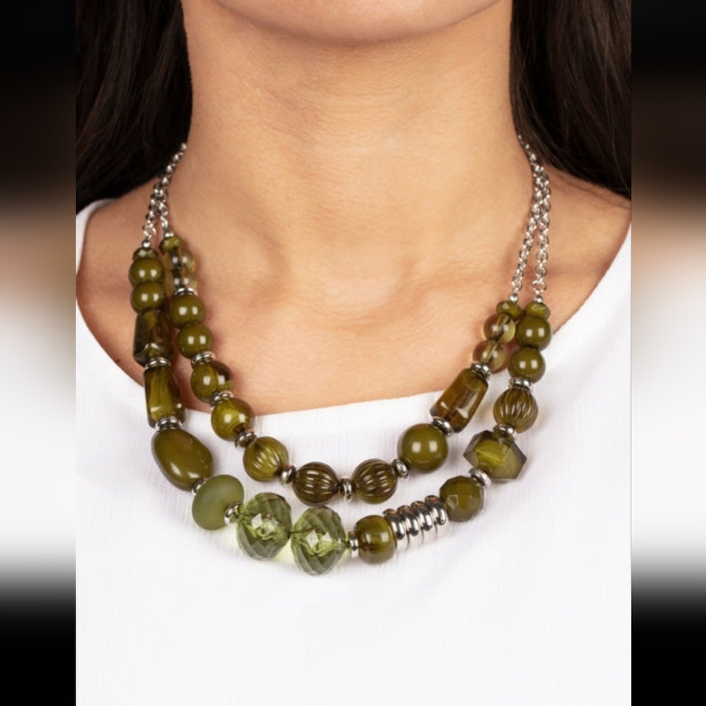 Pina Colada Paradise - Green ♥ Necklace